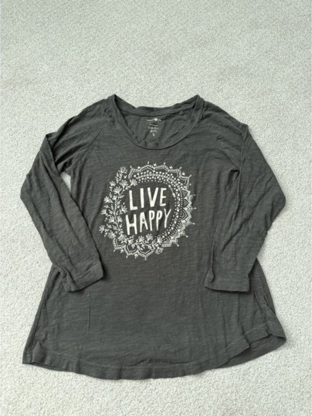 Natural Life Boho Graphic Tee Size S Gray Live Happy Mandala Raglan Long Sleeve